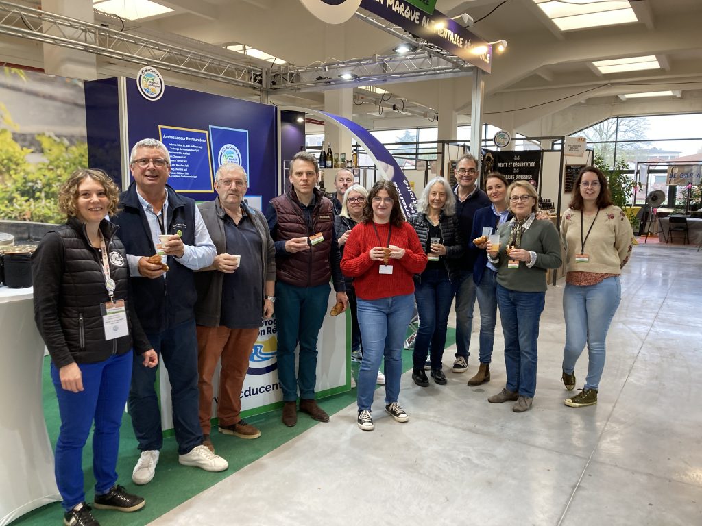 Petit déjeuner offert pour les exposants © du Centre.